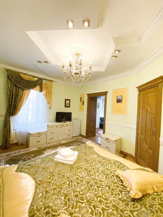 Петрос Family Hotel Яремче Екстер'єр фото