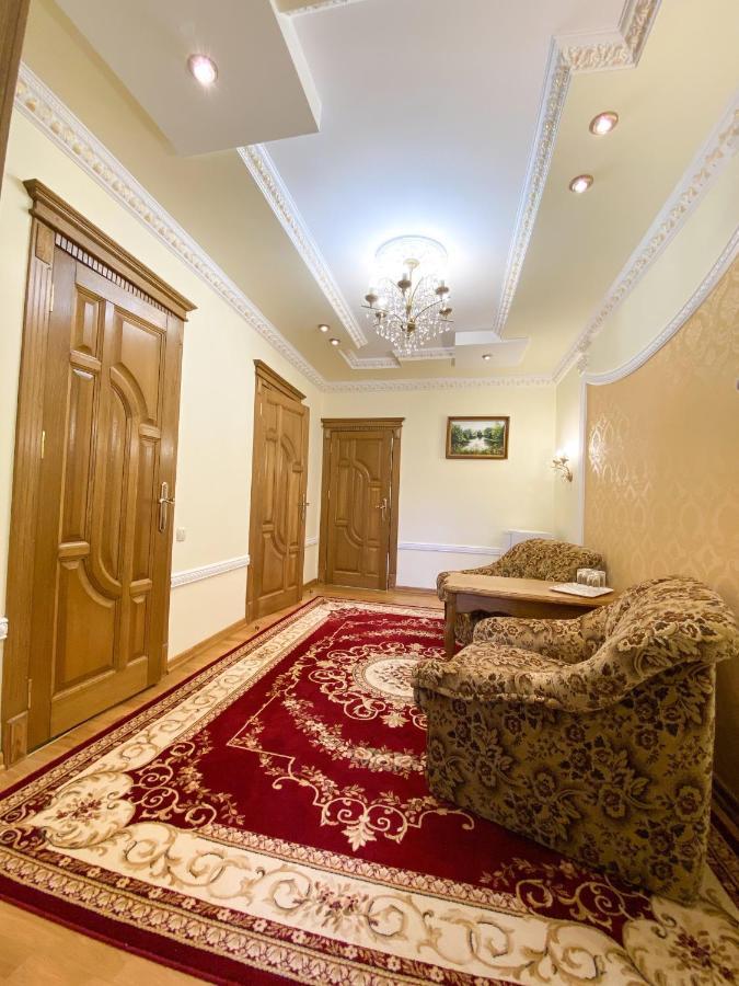 Петрос Family Hotel Яремче Екстер'єр фото