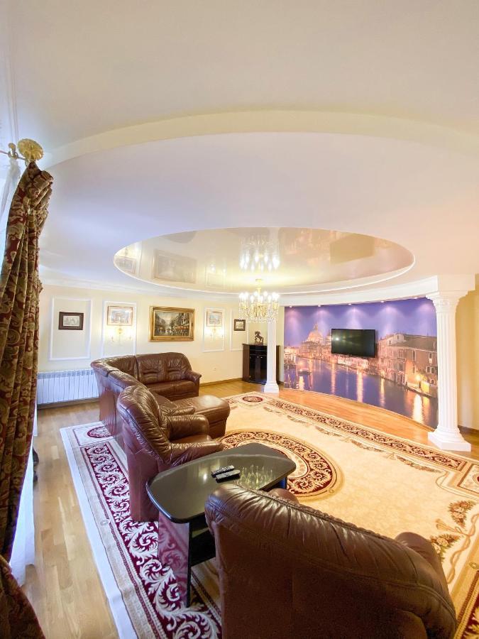 Петрос Family Hotel Яремче Екстер'єр фото