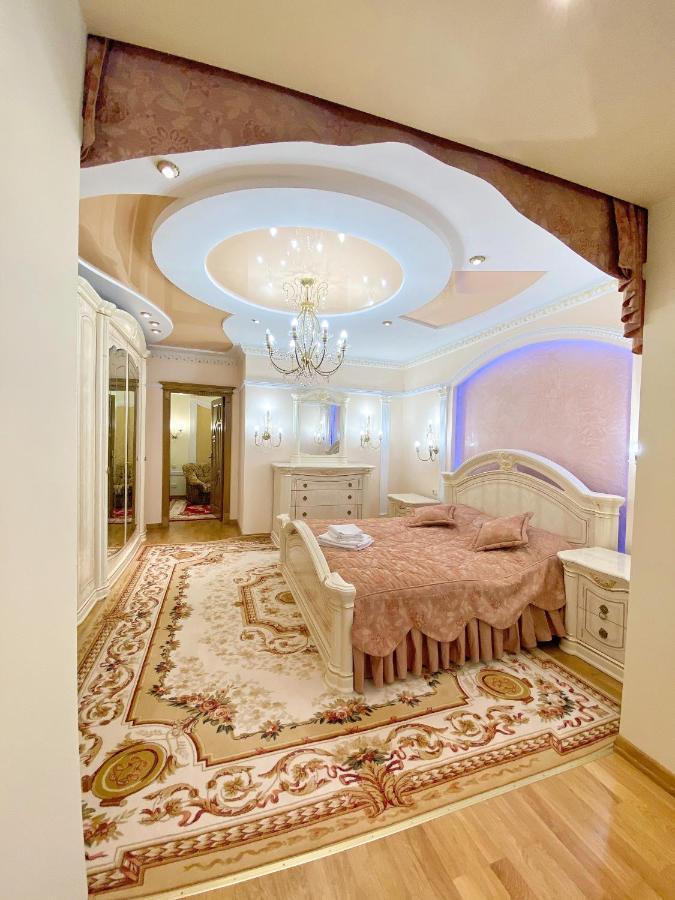 Петрос Family Hotel Яремче Екстер'єр фото
