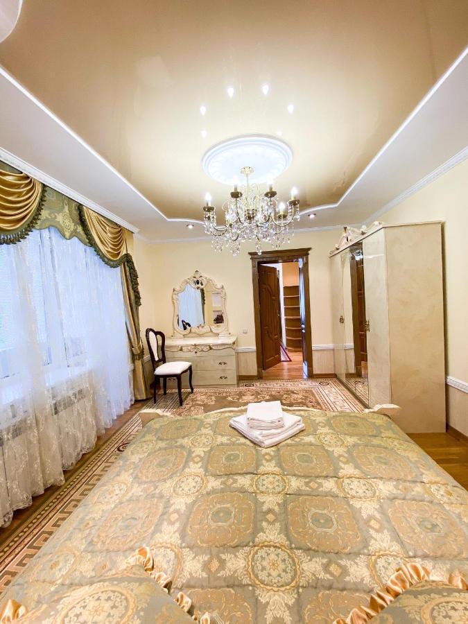 Петрос Family Hotel Яремче Екстер'єр фото