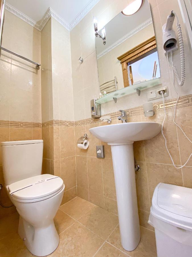Петрос Family Hotel Яремче Номер фото