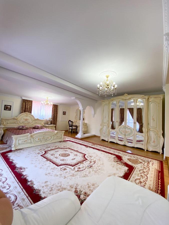 Петрос Family Hotel Яремче Екстер'єр фото