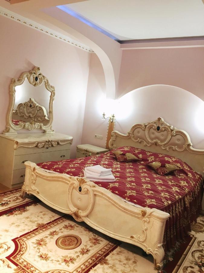 Петрос Family Hotel Яремче Екстер'єр фото